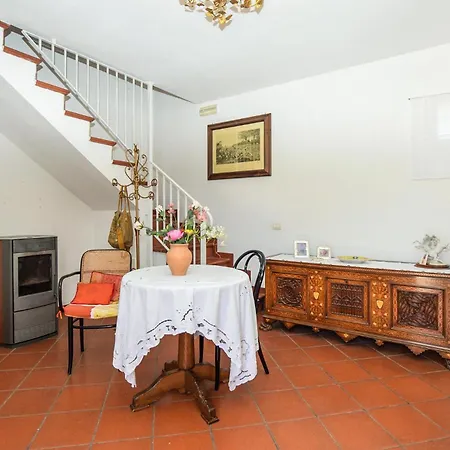Nice In With Kitchen * Modica