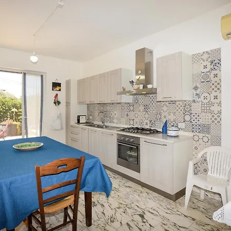 Casa de Férias Nice In With Kitchen *